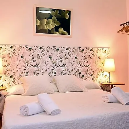 Hotel Ally's Bed&breakfast, Barcelona