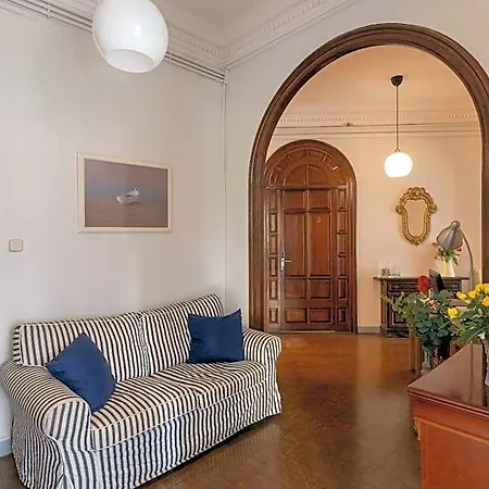 Allotjament i esmorzar Ally's Bed&breakfast, 2*